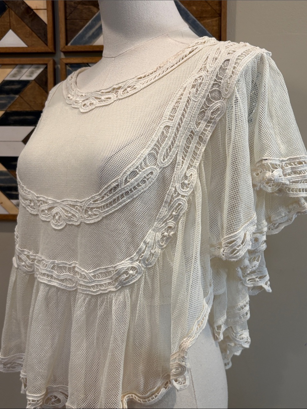 Free People I'm Pretty, Okay Top Ivory Lace size Medium - Picture 5 of 9